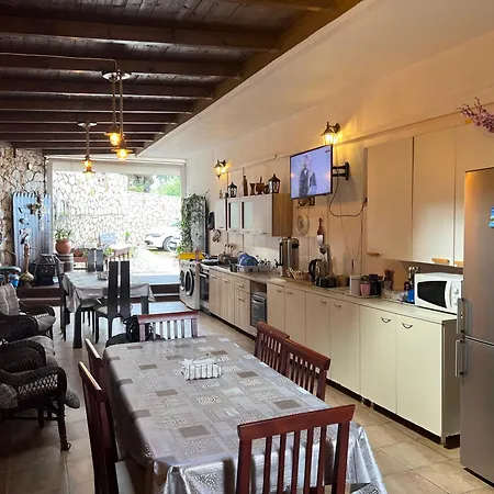 La Casa D' Irene (adults Only) ゲストハウス Áyios Nikítas