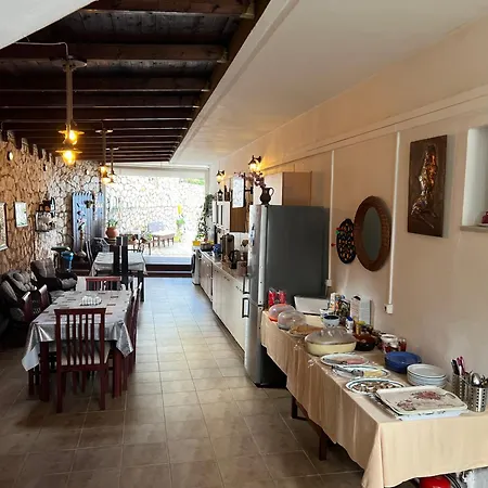 ゲストハウス La Casa D' Irene (adults Only)