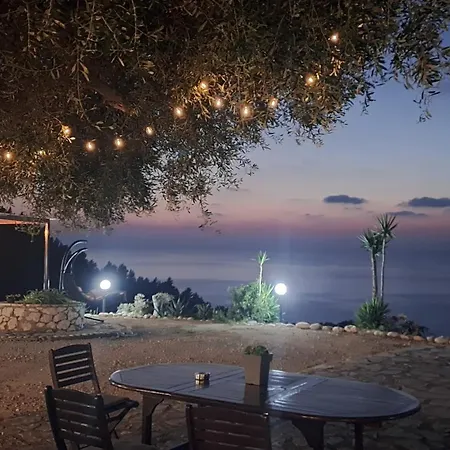 La Casa D' Irene (adults Only) ゲストハウス Áyios Nikítas