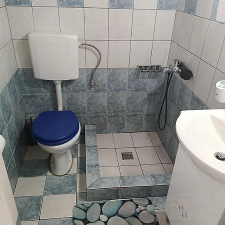 ゲストハウス La Casa D' Irene (adults Only) 2*