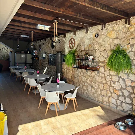 La Casa D' Irene (adults Only) 게스트하우스 3*